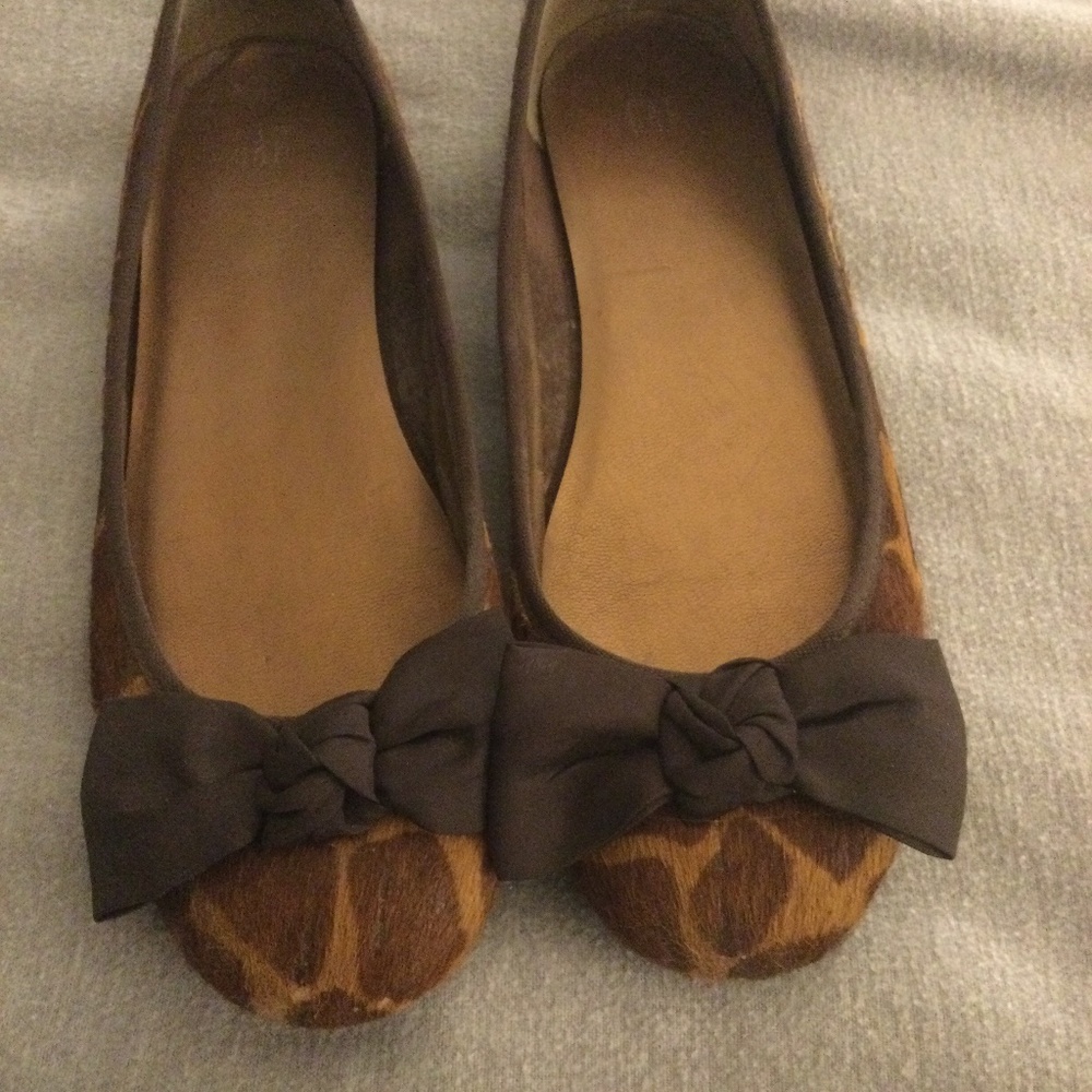 Calf hair giraffe print flats